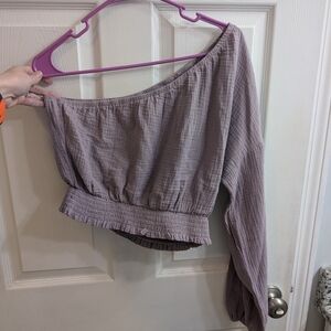 Le‎ Lis Lavender Off-Shoulder Blouse